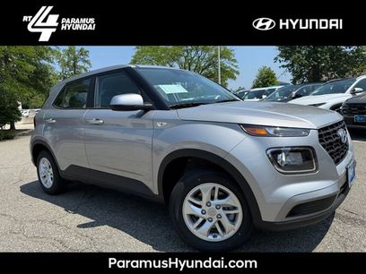 New 2025 Hyundai Venue SE