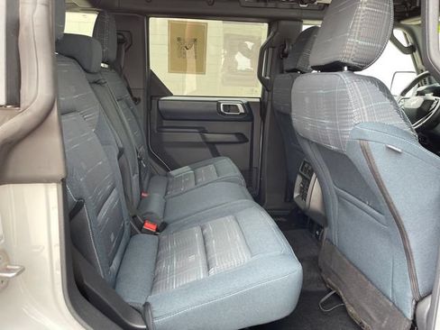 Used 2026 Ford Bronco Heritage Edition AWD/4WD image 31