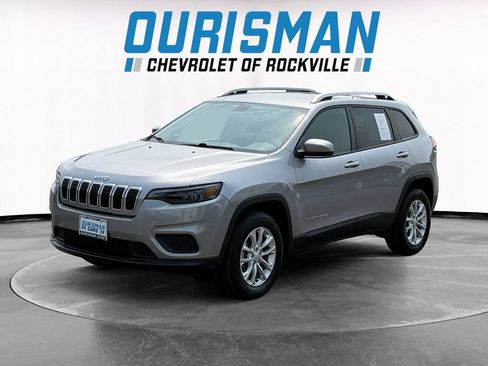 Used 2020 Jeep Cherokee Latitude AWD/4WD image 2