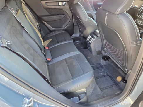Used 2023 Volvo C40 P8 Recharge Ultimate AWD/4WD image 18