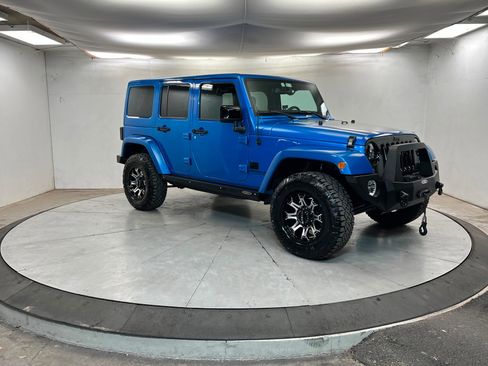 Used 2014 Jeep Wrangler Altitude image 8