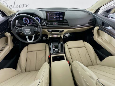 Used 2024 Audi Q5 e Premium Plus w/ Premium Plus Package image 20