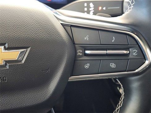 Certified 2025 Chevrolet Traverse LT w/ Sun and Wheel Package image 19