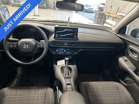 Certified 2023 Honda HR-V LX image 5
