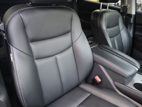 Certified 2024 Nissan Murano SV w/ SV Midnight Edition Package image 49