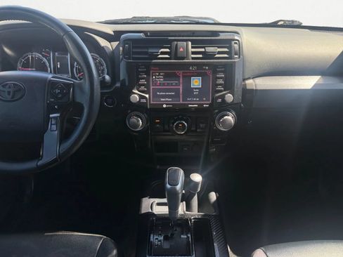 Used 2021 Toyota 4Runner TRD Off-Road Premium w/ Moonroof Package AWD/4WD image 17