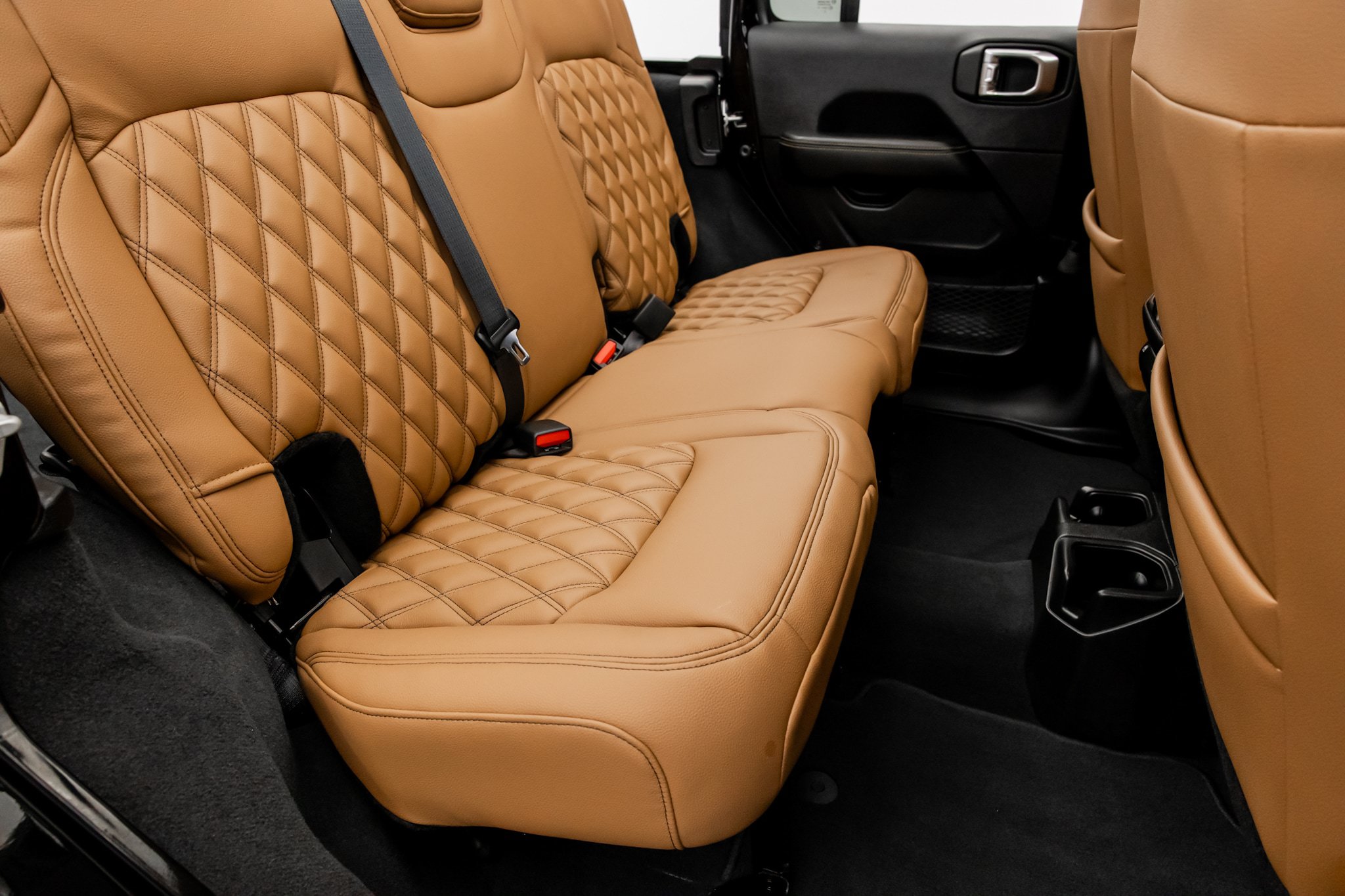 Used 2026 Jeep Wrangler Unlimited Sahara AWD/4WD image 33
