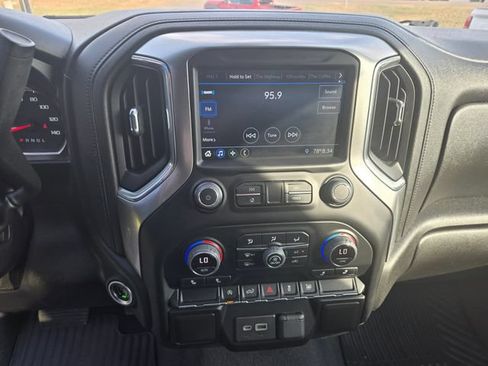 Used 2021 Chevrolet Silverado 1500 RST AWD/4WD image 15