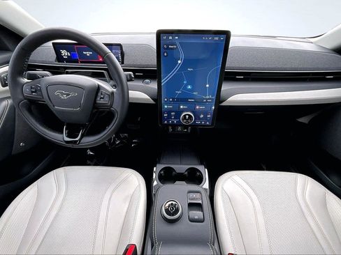 Used 2021 Ford Mustang Mach-E Premium image 17