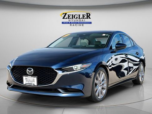 Used 2019 MAZDA MAZDA3 AWD Sedan w/ Premium Package image 3