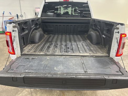 Used 2021 Ford F150 Lariat image 34