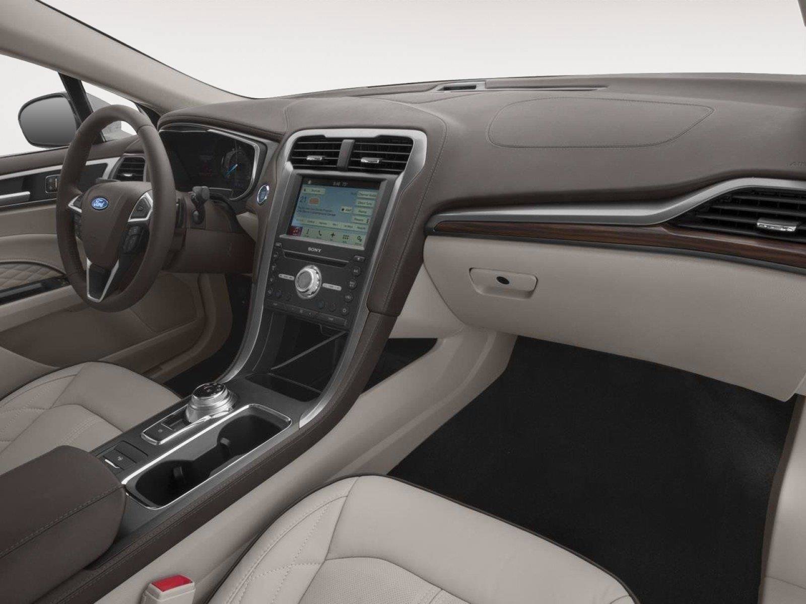 Used 2018 Ford Fusion Platinum FWD image 12