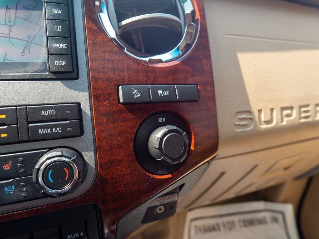 Used 2012 Ford F250 King Ranch w/ King Ranch w/Chrome Pkg AWD/4WD image 32