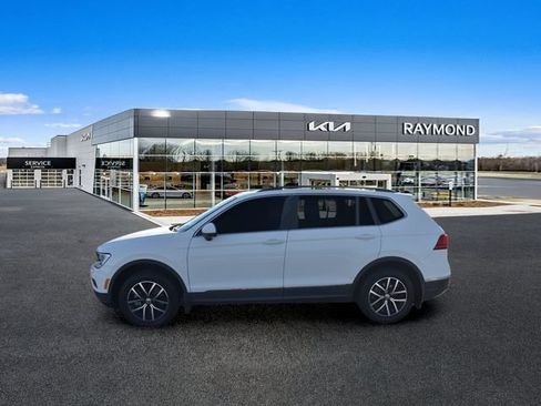 Used 2021 Volkswagen Tiguan SE FWD image 6