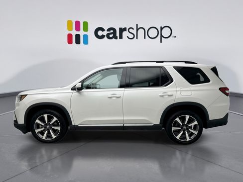 Used 2025 Honda Pilot Elite image 2