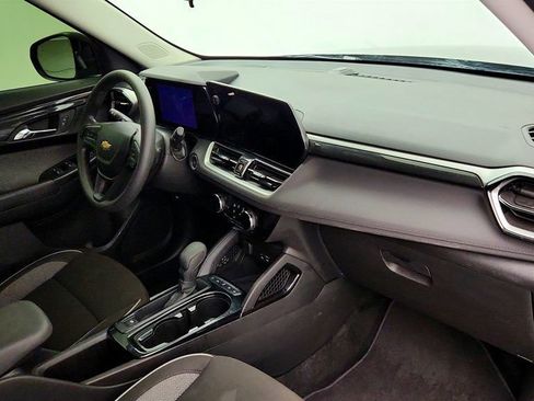Used 2026 Chevrolet TrailBlazer LT w/ Driver Confidence Package FWD image 21