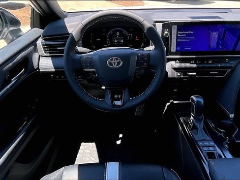 Used 2025 Toyota Camry SE w/ Multimedia Upgrade Package FWD image 4