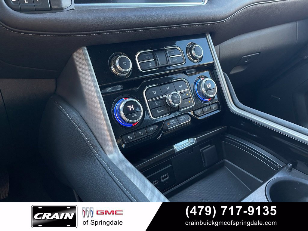 Used 2023 GMC Yukon Denali AWD/4WD image 18