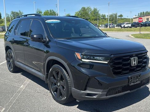 Certified 2025 Honda Pilot Black Edition image 1
