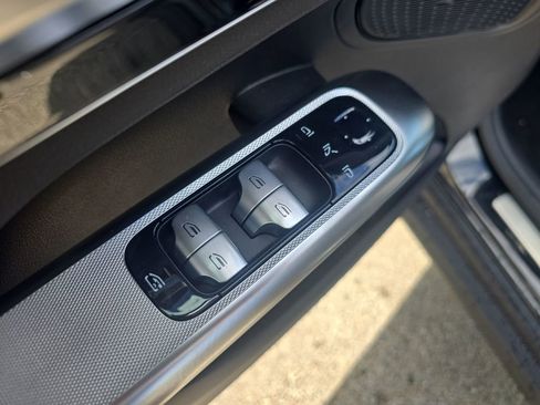 New 2026 Mercedes-Benz GLC 300 4MATIC image 11