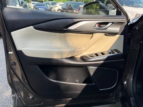 Used 2018 MAZDA CX-9 Touring w/ Touring Premium Package AWD/4WD image 20