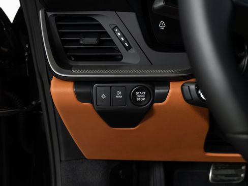 Used 2025 Porsche 911 Carrera S image 19