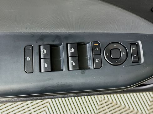 Used 2025 Kia K4 LXS FWD image 15