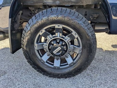 Used 2023 Ford F250 Lariat w/ Sport Appearance Package AWD/4WD image 10