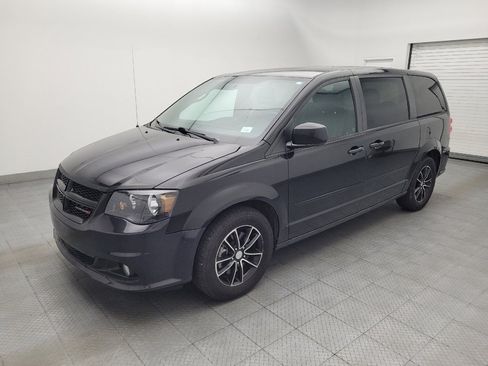 Used 2015 Dodge Grand Caravan R/T FWD image 2