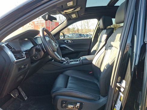 Certified 2023 BMW X6 xDrive40i w/ Executive Package image 13