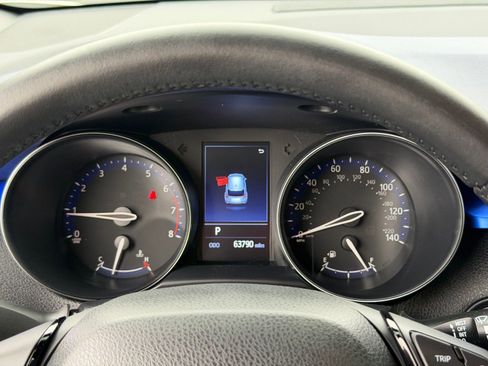 Used 2021 Toyota C-HR XLE image 18