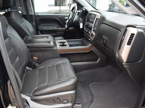 Used 2018 GMC Sierra 1500 Denali w/ Denali Ultimate Package AWD/4WD image 16