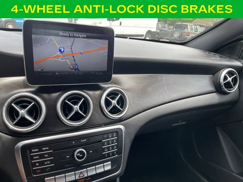 Used 2019 Mercedes-Benz CLA 250 image 22