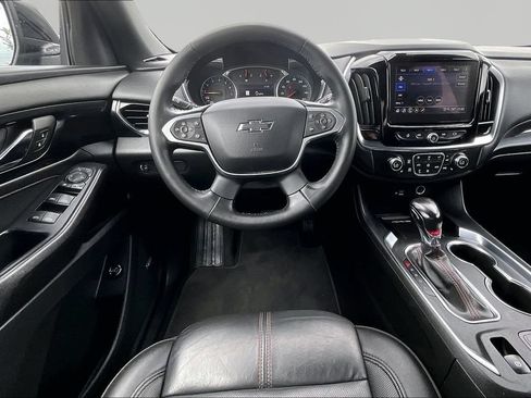 Used 2022 Chevrolet Traverse RS FWD image 5