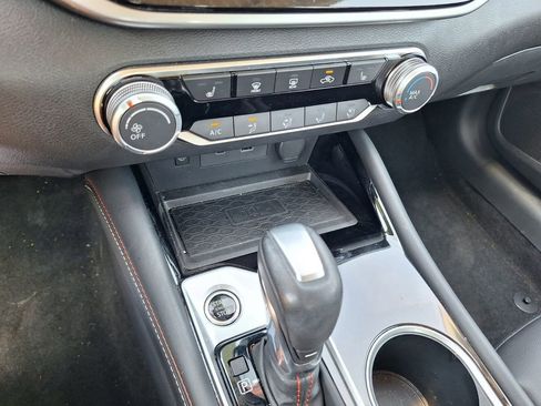 Used 2023 Nissan Altima 2.5 SR w/ SR Premium Package image 14