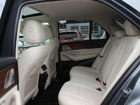 Used 2022 Mercedes-Benz GLE 350 4MATIC image 24