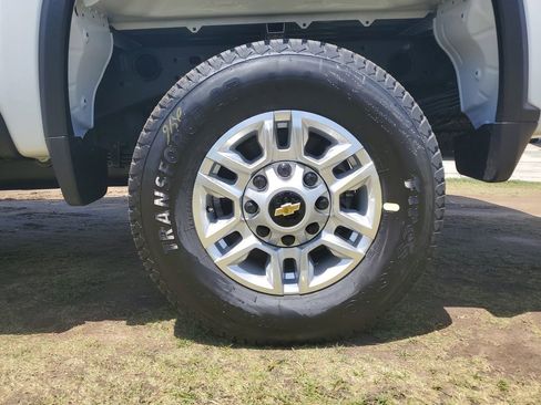 New 2026 Chevrolet Silverado 2500 W/T w/ WT/CX Safety Package AWD/4WD image 6