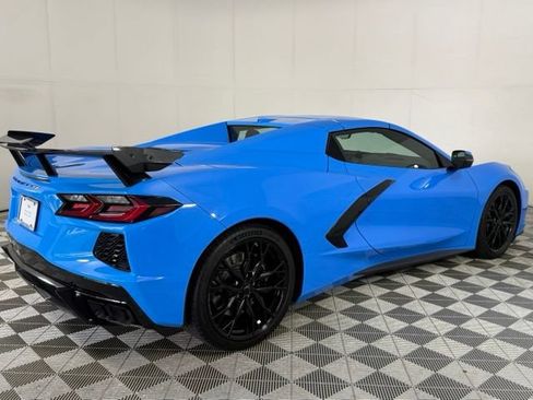 Used 2023 Chevrolet Corvette Stingray Premium Conv w/ Z51 Performance Package RWD image 9