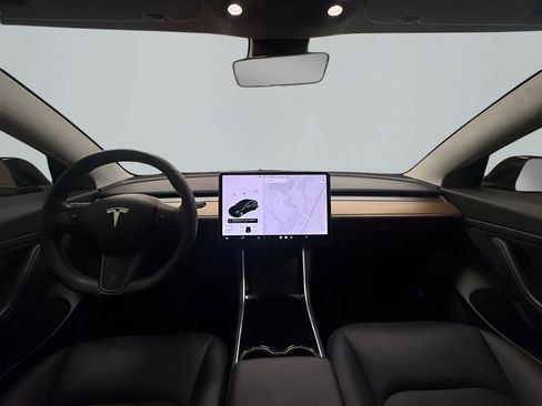 Used 2020 Tesla Model 3 Standard Range Plus RWD image 15