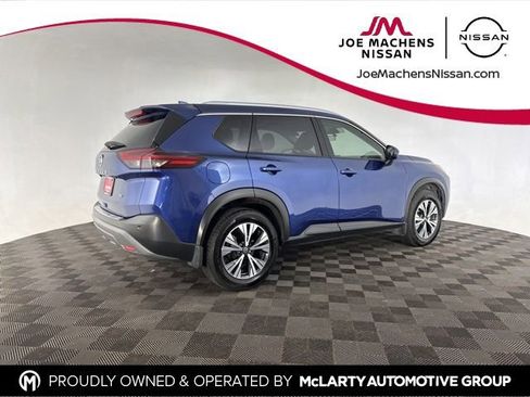 Certified 2021 Nissan Rogue SV w/ Premium Package image 6