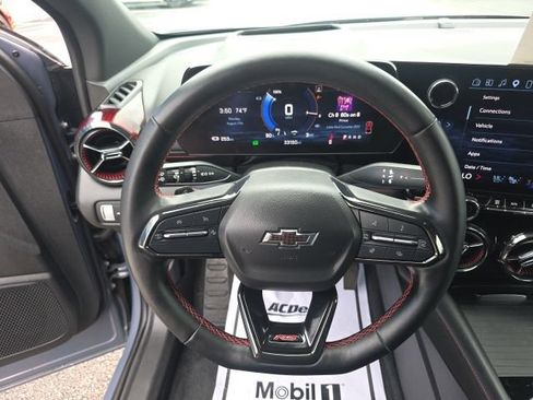 Used 2024 Chevrolet Blazer EV RS AWD/4WD image 17
