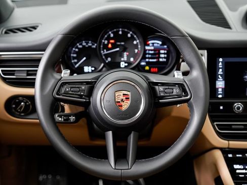 Certified 2026 Porsche Macan AWD/4WD image 13
