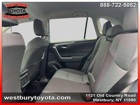 Used 2025 Toyota RAV4 XLE AWD/4WD image 14