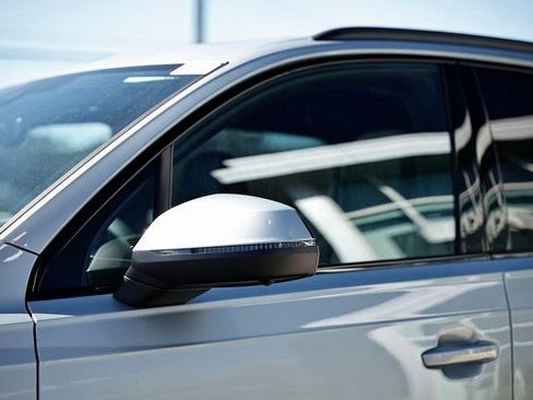 New 2026 Audi Q7 2.0T Premium Plus AWD/4WD image 11