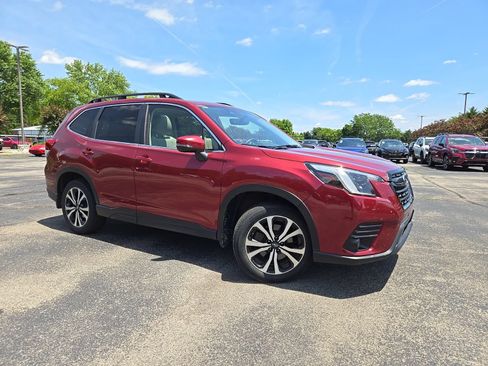 Used 2023 Subaru Forester Limited w/ Popular Package #2 AWD/4WD image 3