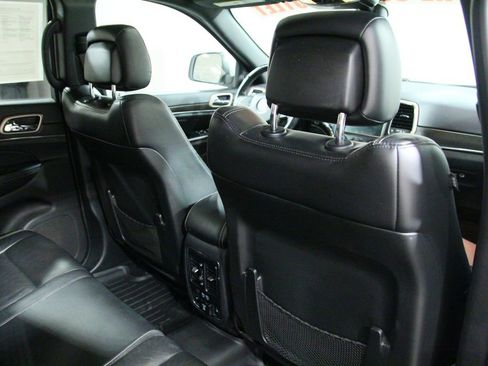 Used 2017 Jeep Grand Cherokee Limited AWD/4WD image 23