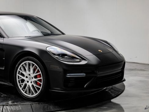 Used 2018 Porsche Panamera Turbo Sport Turismo image 23