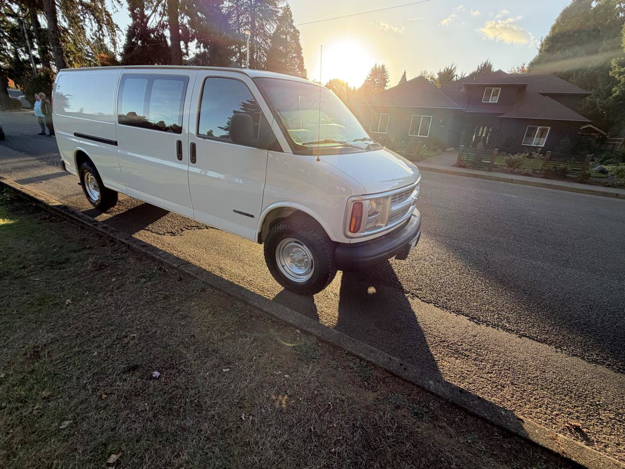 Used 1998 Chevrolet Express 3500 Extended w/ Convenience Pkg RWD image 6