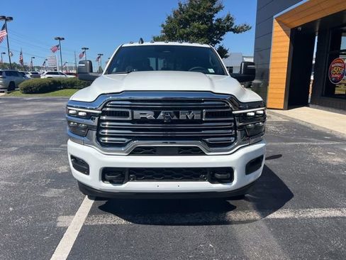 New 2026 RAM 3500 Big Horn AWD/4WD image 3