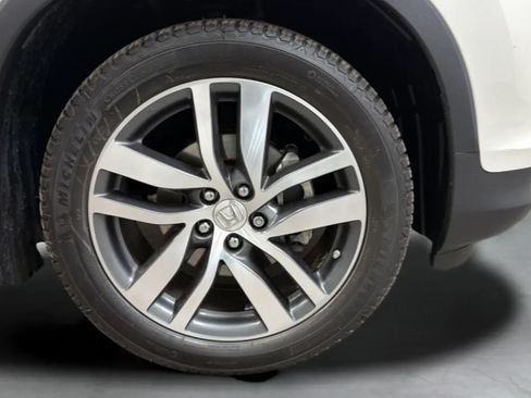 Used 2017 Honda Pilot Elite image 26